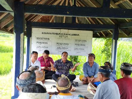 Kegiatan Paruman/Musyawarah di Subak Lebehe di lingkungan Banjar Dauh Munduk, Desa Bungkulan